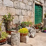 With Parking Space Zrnovo, Korcula - 9239 Апартаменты *