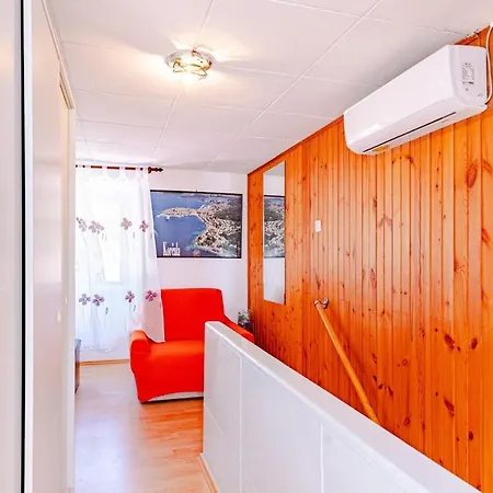 Appartamento With Parking Space Zrnovo, Korcula - 9239 Zrnovo
