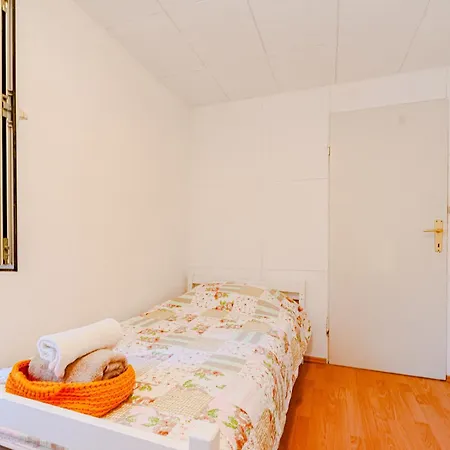 With Parking Space Zrnovo, Korcula - 9239 Appartamento