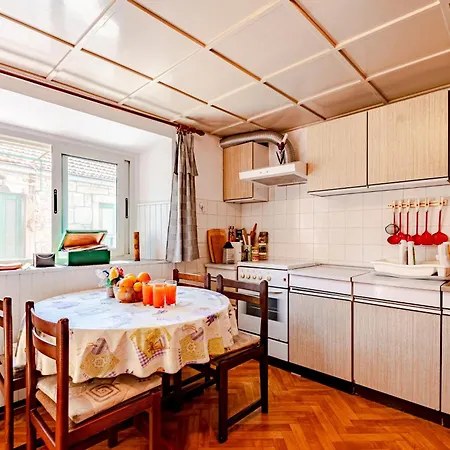 Appartamento With Parking Space Zrnovo, Korcula - 9239 *