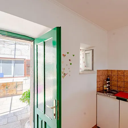 With Parking Space Zrnovo, Korcula - 9239 Appartamento *
