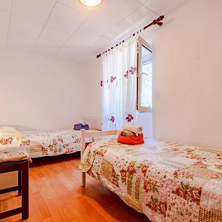 With Parking Space Zrnovo, Korcula - 9239 Апартаменты