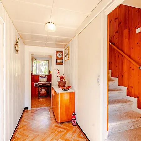 Апартаменты With Parking Space Zrnovo, Korcula - 9239