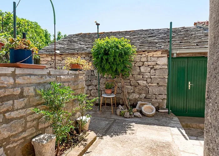 With Parking Space Zrnovo, Korcula - 9239