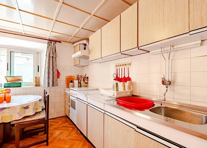 Appartement With Parking Space Zrnovo, Korcula - 9239 *