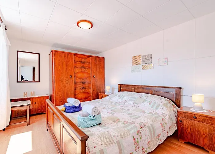 With Parking Space Zrnovo, Korcula - 9239 *