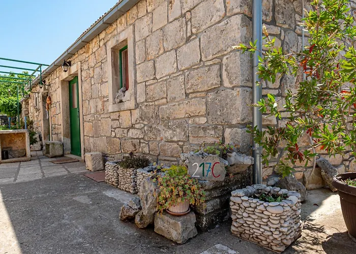 With Parking Space Zrnovo, Korcula - 9239 *